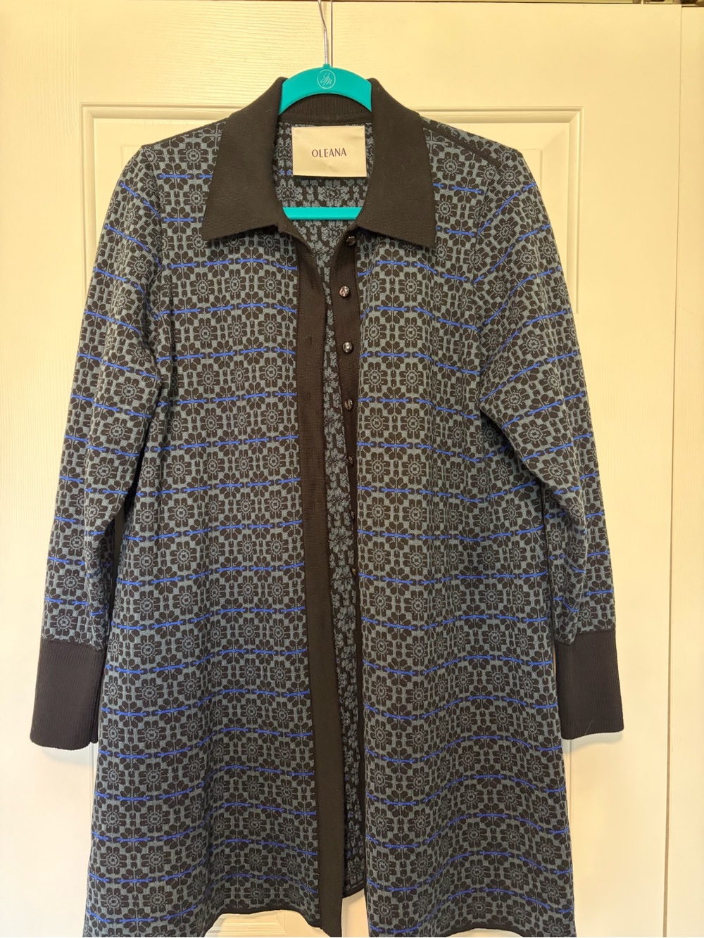 Oleana Rosy Repeat Cardigan